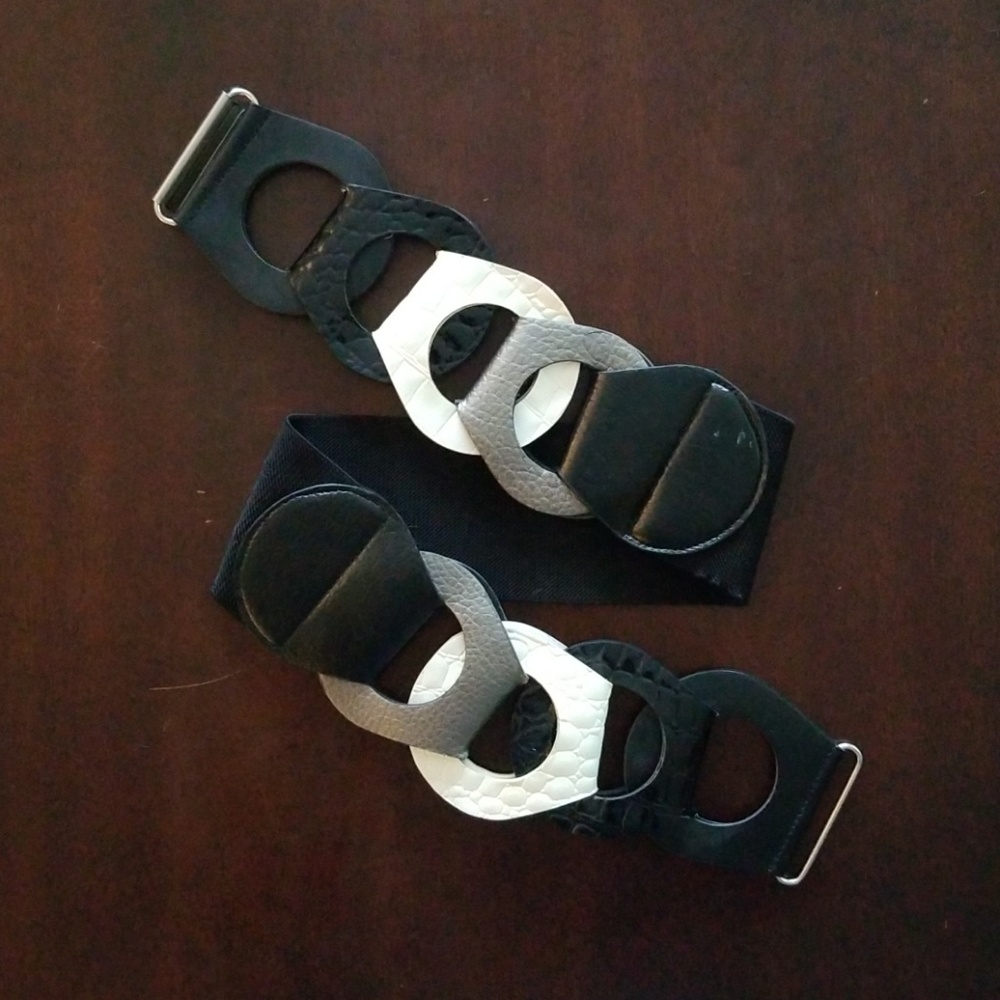 Stretchy belt